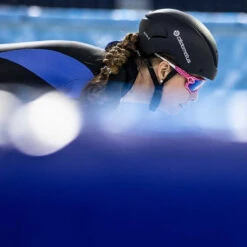 Cádomotus - Alpha 3 - Aerodynamic Helmet 9 Cádomotus - Alpha 3 - Aerodynamic Helmet -Roller Skating Store CadomotusAlpha3AeroHelmet 5